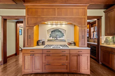 $1,950,000 | 431 Laurel Avenue, Wilmette, IL 60091