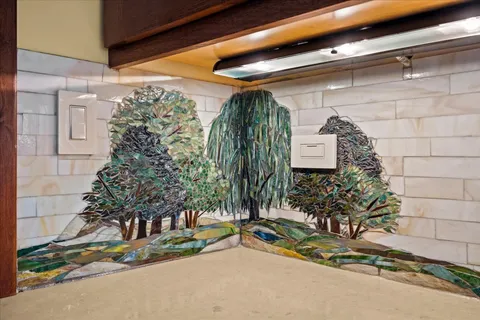 $1,950,000 | 431 Laurel Avenue, Wilmette, IL 60091