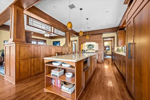 $1,950,000 | 431 Laurel Avenue, Wilmette, IL 60091