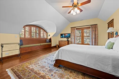 $1,950,000 | 431 Laurel Avenue, Wilmette, IL 60091