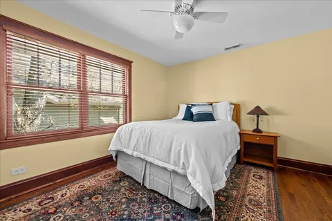 $1,950,000 | 431 Laurel Avenue, Wilmette, IL 60091