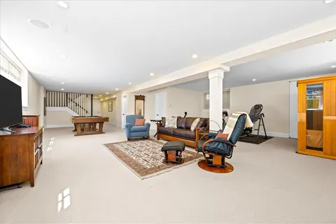 $1,950,000 | 431 Laurel Avenue, Wilmette, IL 60091
