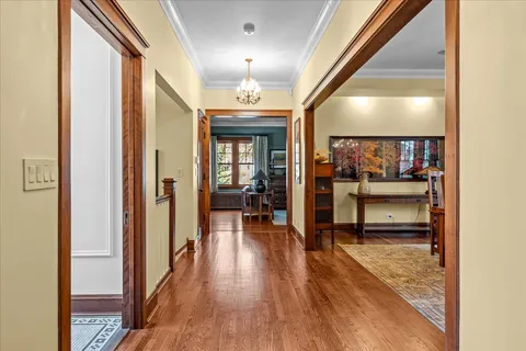 $1,950,000 | 431 Laurel Avenue, Wilmette, IL 60091