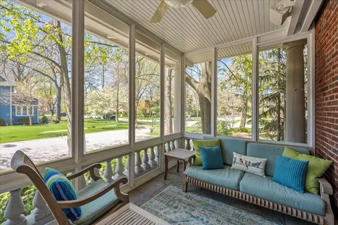 $1,950,000 | 431 Laurel Avenue, Wilmette, IL 60091