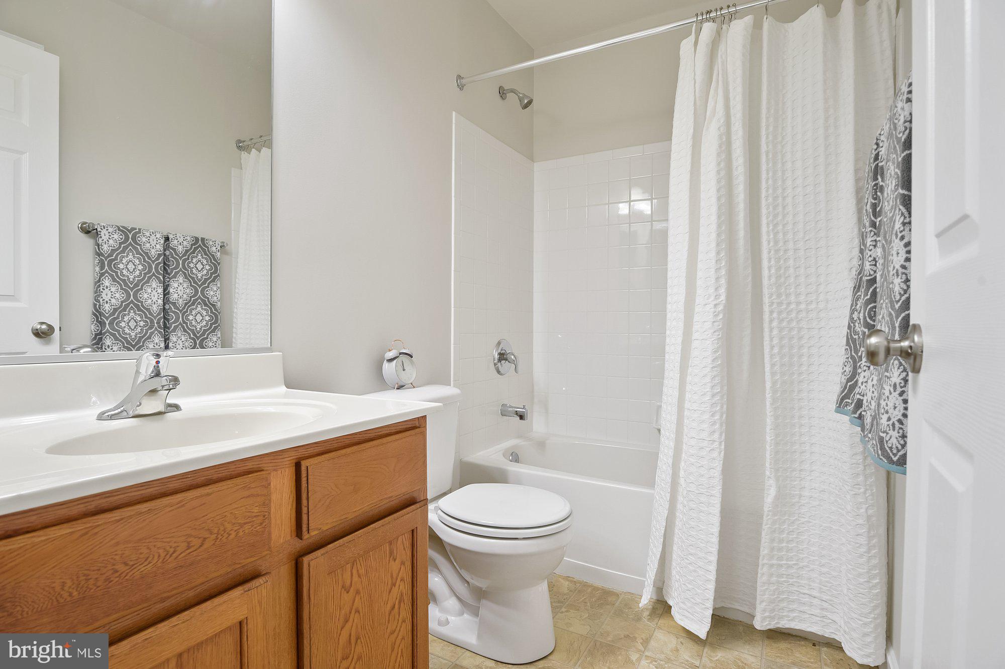1948 Waltman Road Edgewood, MD 21040 - Photo 15 of 32 Hall bath with tub/shower combo & linen closet