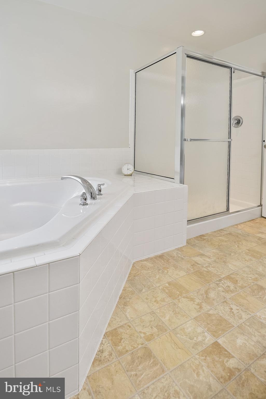 1948 Waltman Road Edgewood, MD 21040 - Photo 23 of 32 Corner soaking tub w/separate shower