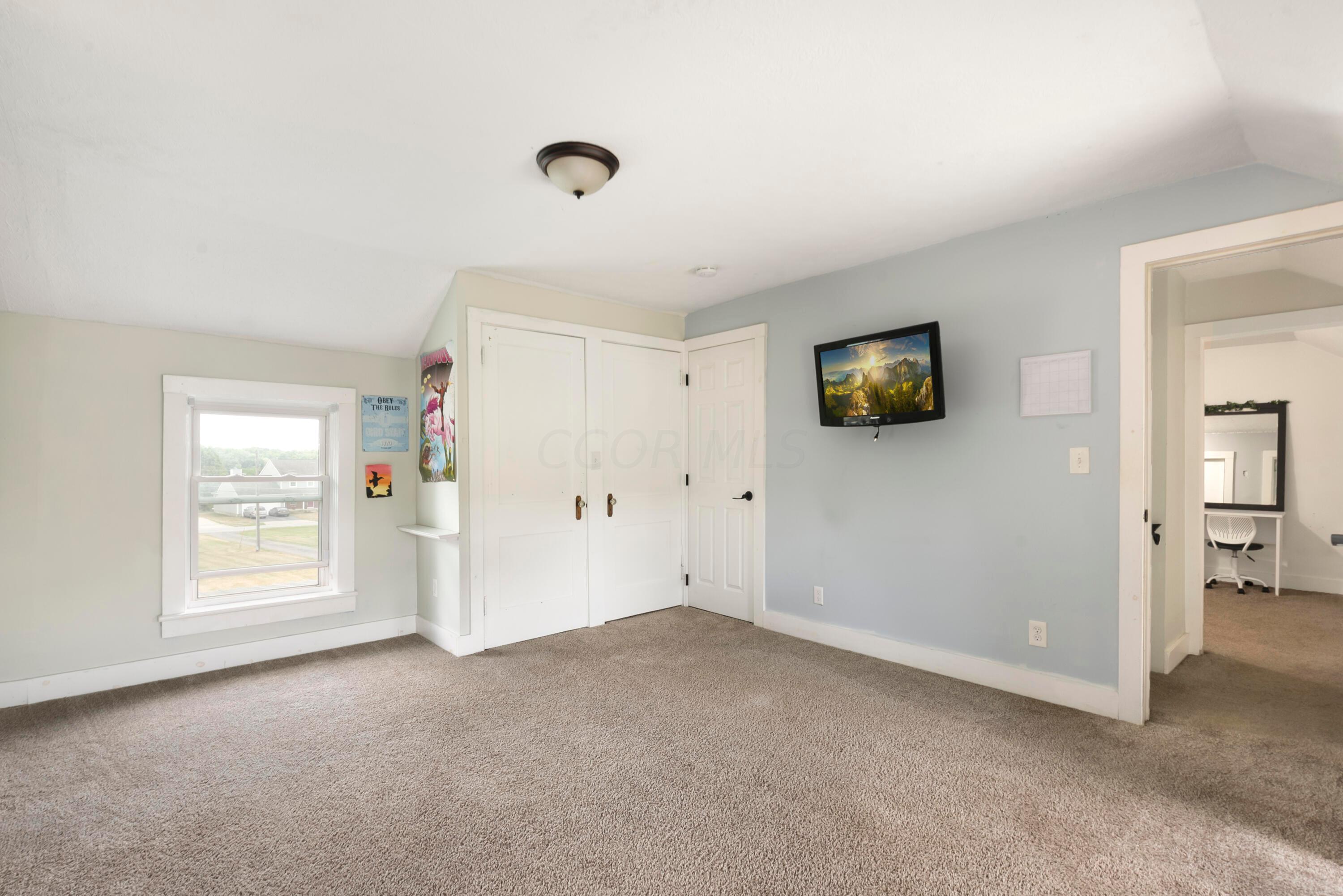 551 Hibbs Road Grove City, OH 43123 - Photo 19 of 76 Bedroom #3