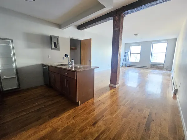 $4,350 | 128 Wythe Avenue, Unit 3C | Williamsburg