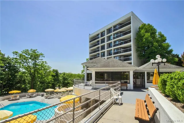 $3,695 | 400 High Point Drive, Unit PH 4, Hartsdale, NY 10530