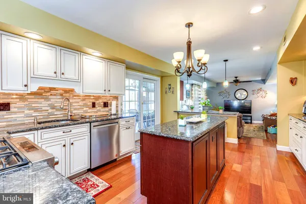 $575,000 | 74 Twin Ponds Drive, Sewell, NJ 08080