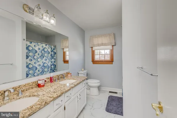 $575,000 | 74 Twin Ponds Drive, Sewell, NJ 08080