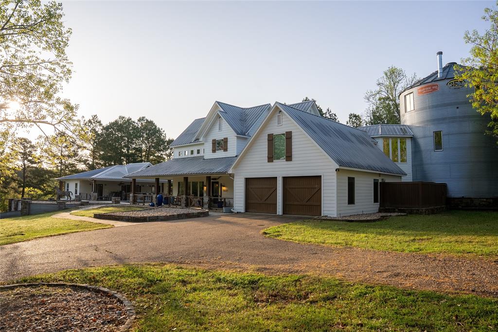 1441 Coffeeville Road Jefferson, TX 75657 - Photo 2 of 40