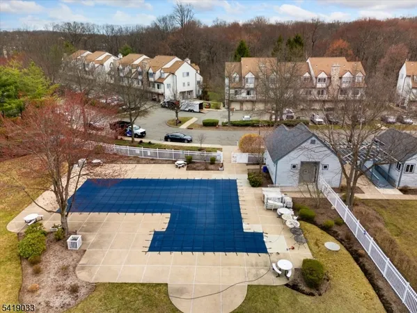 $379,000 | 80 Garden Court, Succasunna, NJ 07876