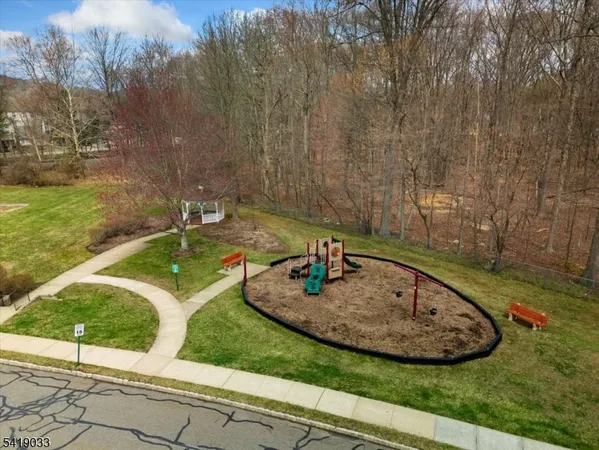 $379,000 | 80 Garden Court, Succasunna, NJ 07876