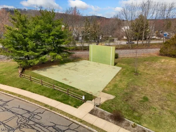 $379,000 | 80 Garden Court, Succasunna, NJ 07876