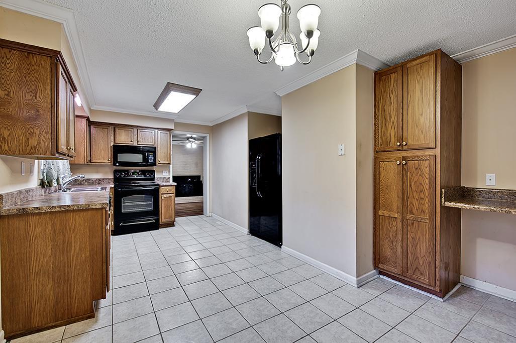 328 South Friendship Road Seneca, SC 29678 - Photo 5 of 25 Gallery Image 5