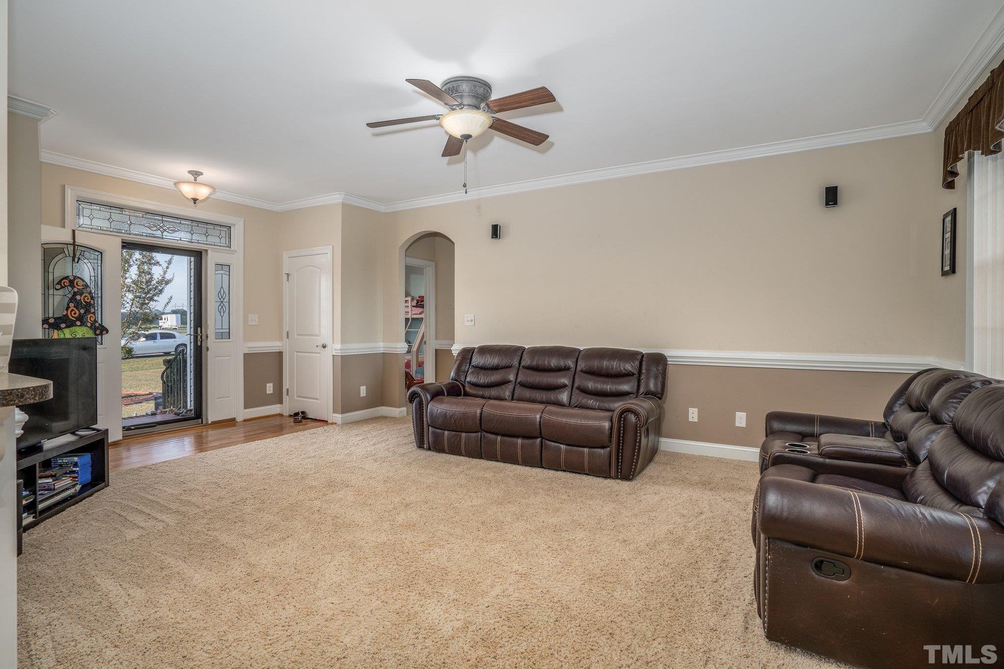 5058 Colorado Road Bailey, NC 27807 - Photo 5 of 27 a living room with furniture