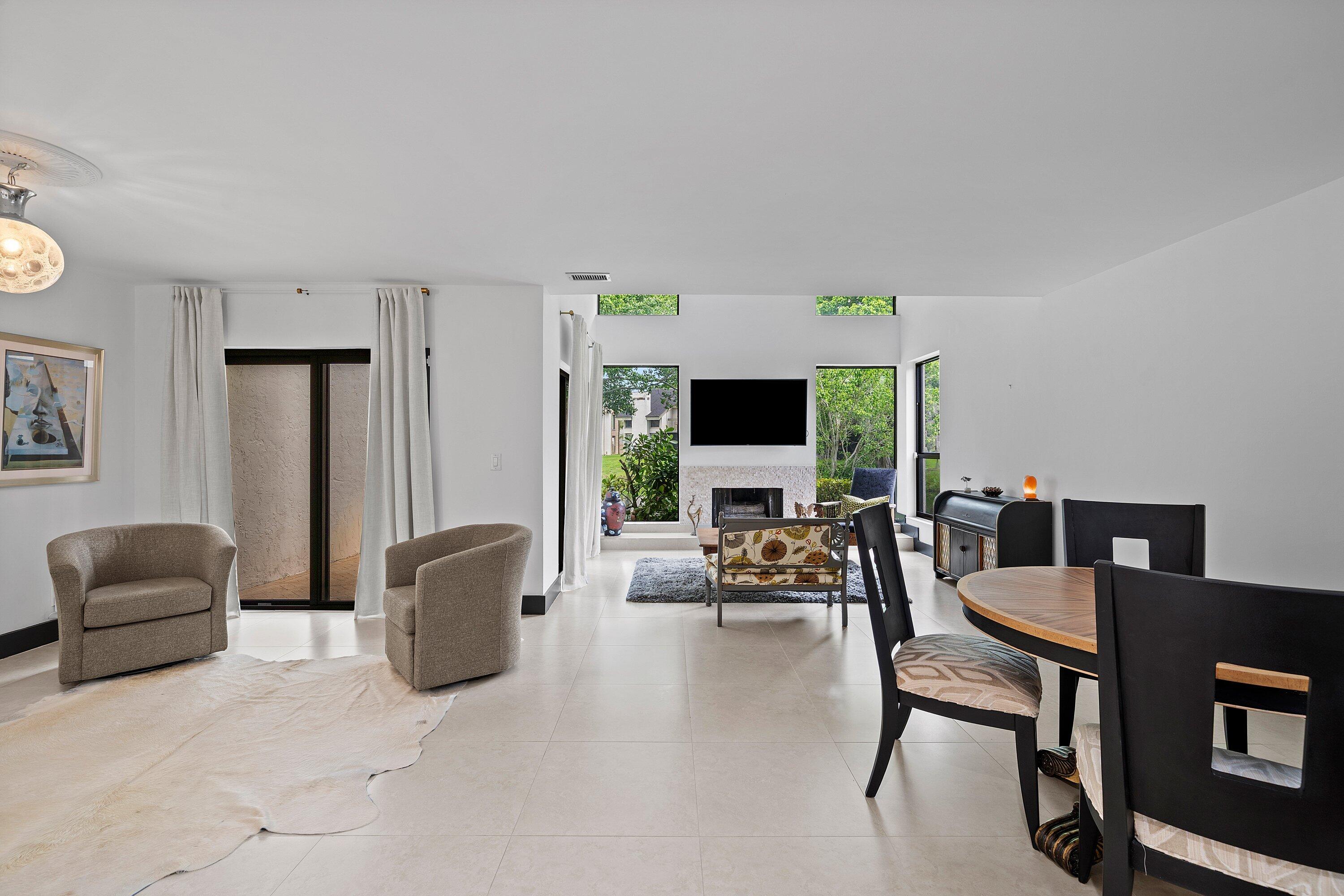 6096 Glendale Drive Boca Raton, FL 33433 - Photo 21 of 60 Great Room