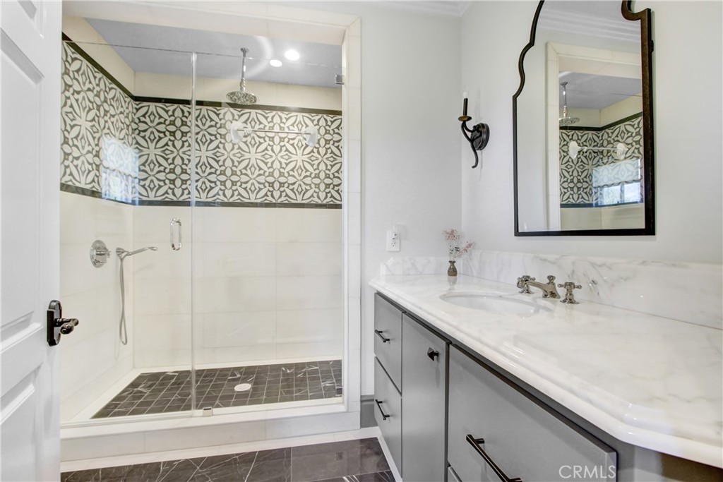 400 Santa Rosa Road Arcadia, CA 91007 - Photo 45 of 47 a bathroom with a bathtub and a sink