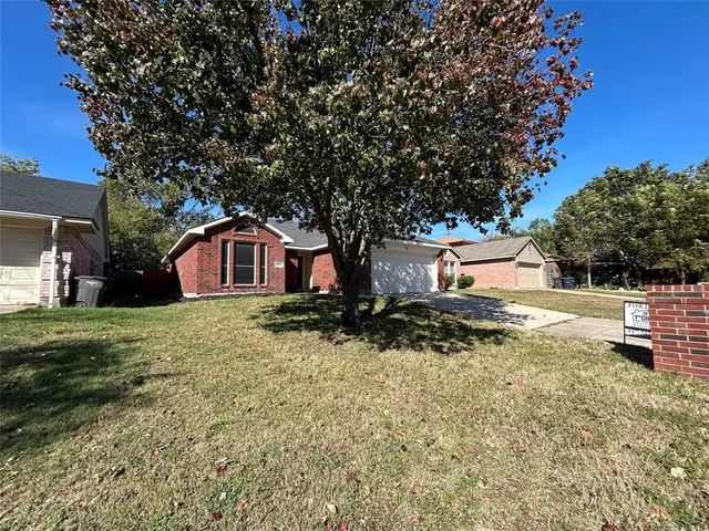 $1,995 | 2816 Beaty Court, Fort Worth, TX 76112