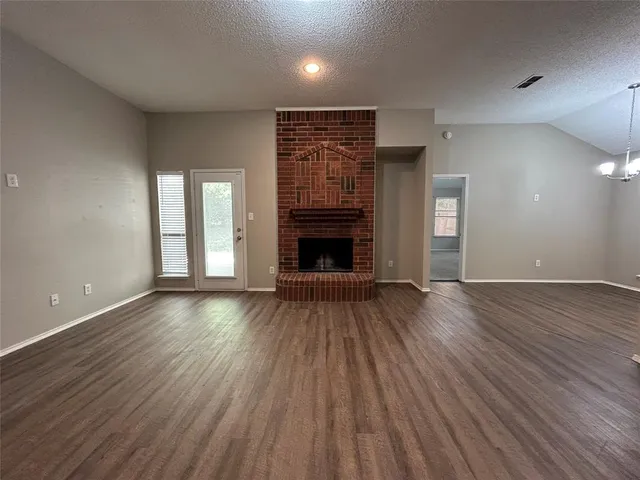 $1,995 | 2816 Beaty Court, Fort Worth, TX 76112