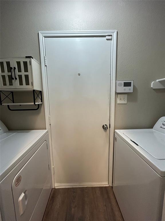 2816 Beaty Court Fort Worth, TX 76112 - Photo 10 of 24 a utility room with dryer and washer