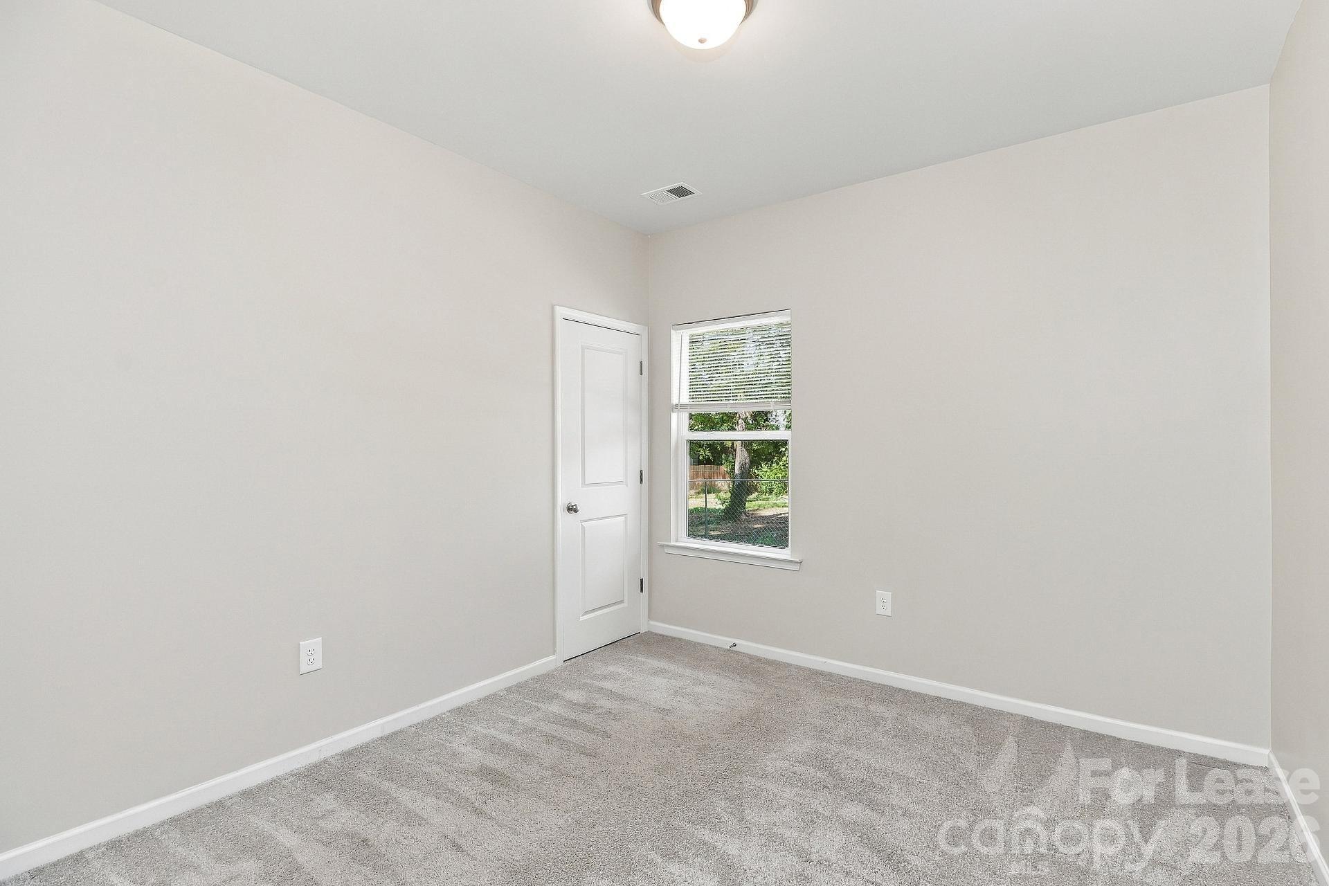 1023 North Ransom Street Gastonia, NC 28052 - Photo 9 of 10 Gallery Image 9