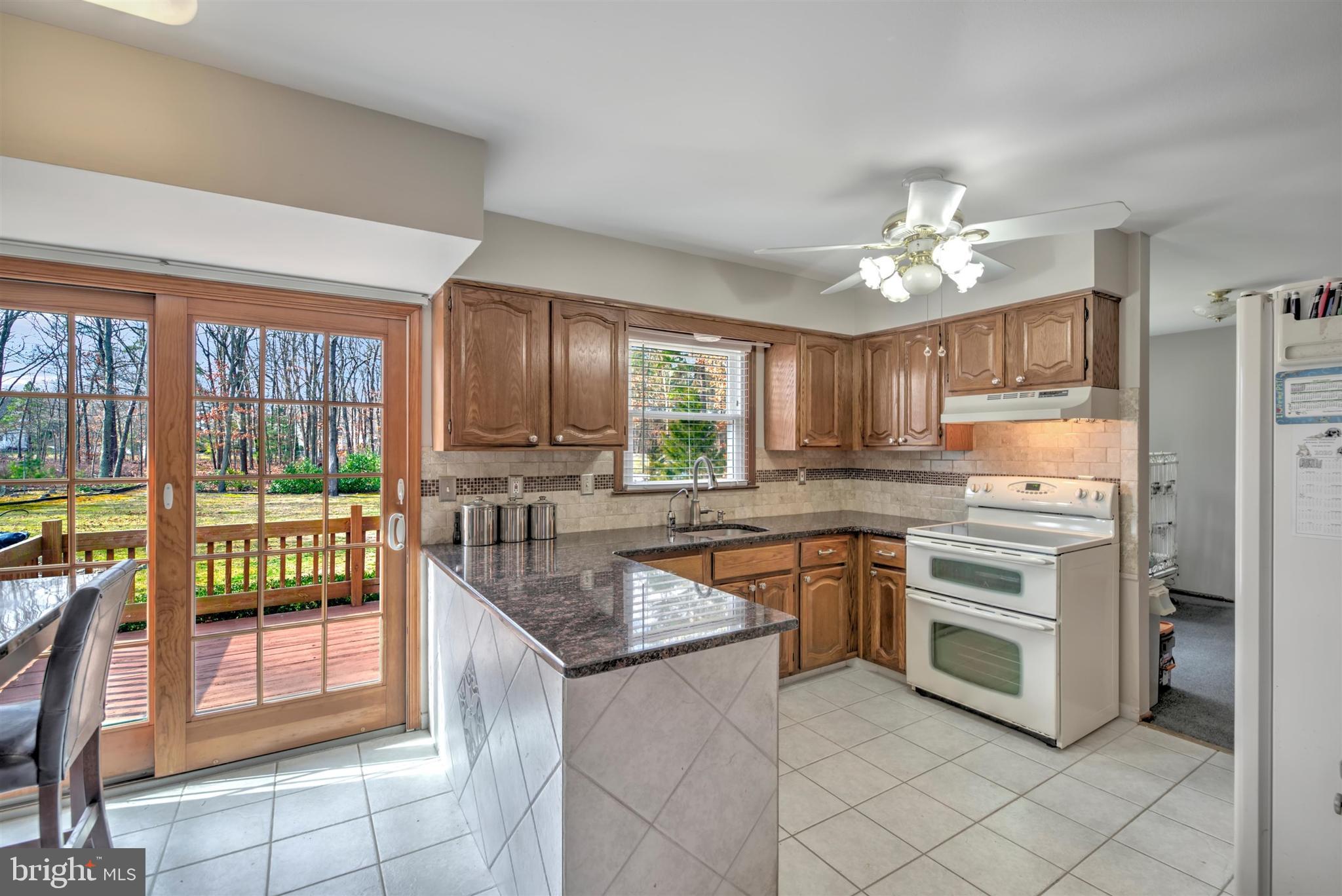 662 Burke Road Jackson, NJ 08527 - Photo 4 of 26