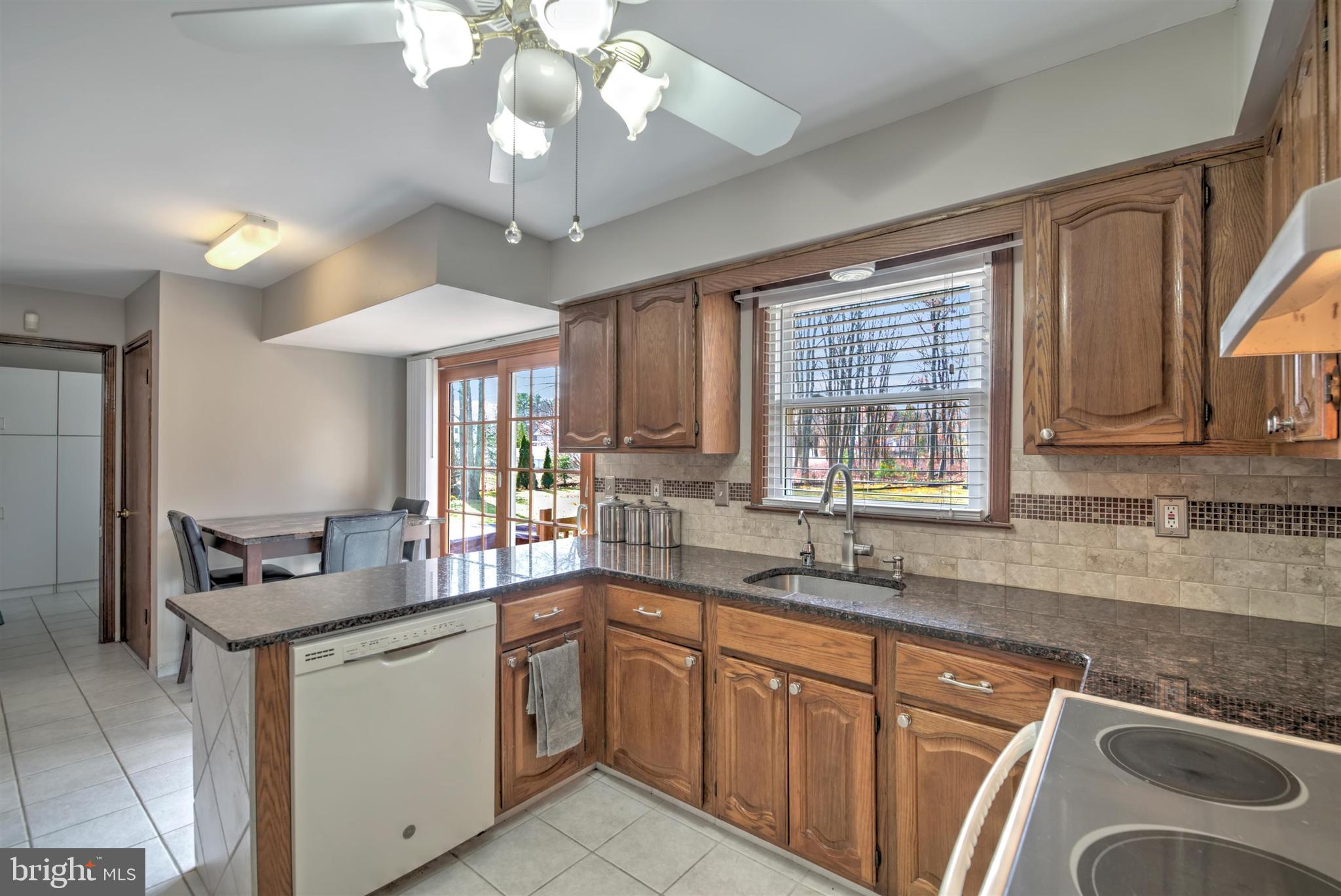 662 Burke Road Jackson, NJ 08527 - Photo 6 of 26