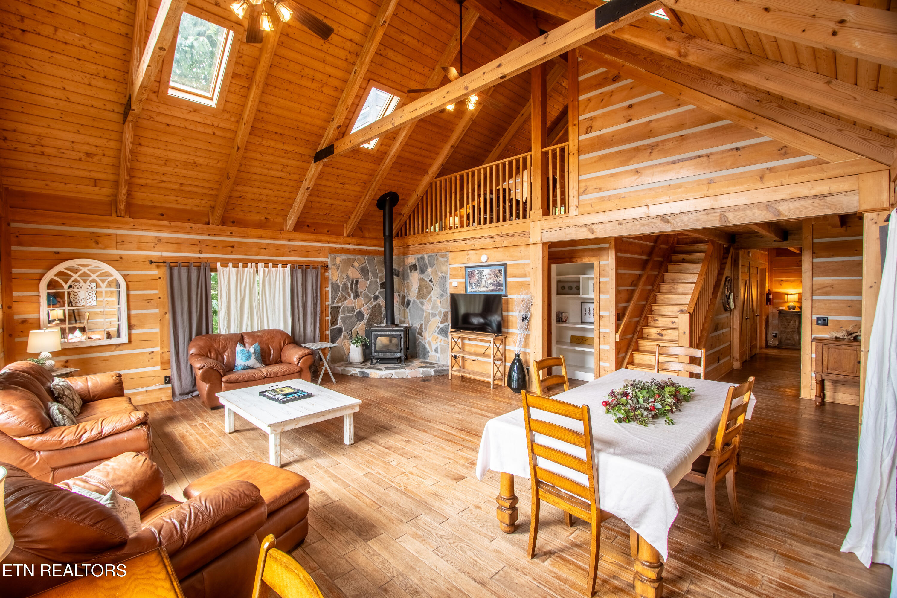 2729 Blue Springs Way Sevierville, TN 37862 - Photo 6 of 39 DSC05557-HDR