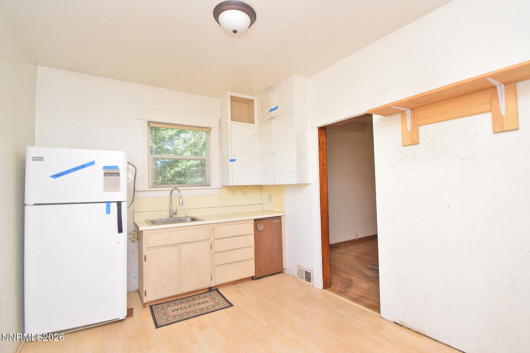 127 Cheney Street Reno, NV 89501 - Photo 7 of 20 bDSC_0938 - Copy