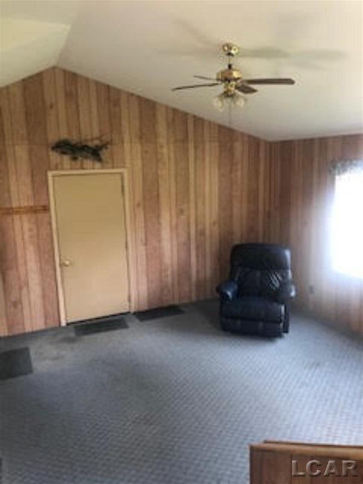 1497 East Valley Road Adrian, MI 49221 - Photo 5 of 7 50047533-4.JPG