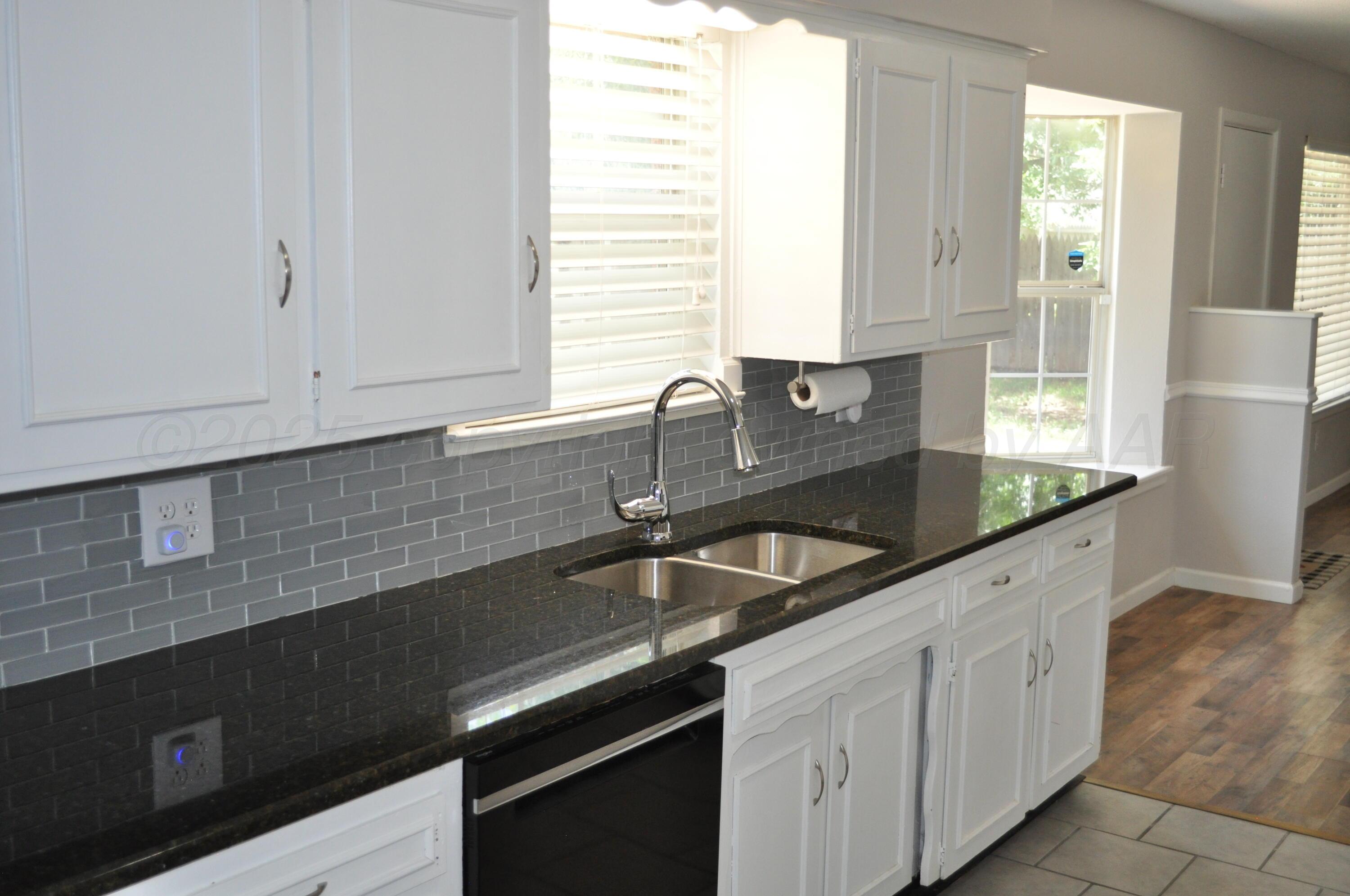 3411 Royal Road Amarillo, TX 79109 - Photo 11 of 26 Kitchen