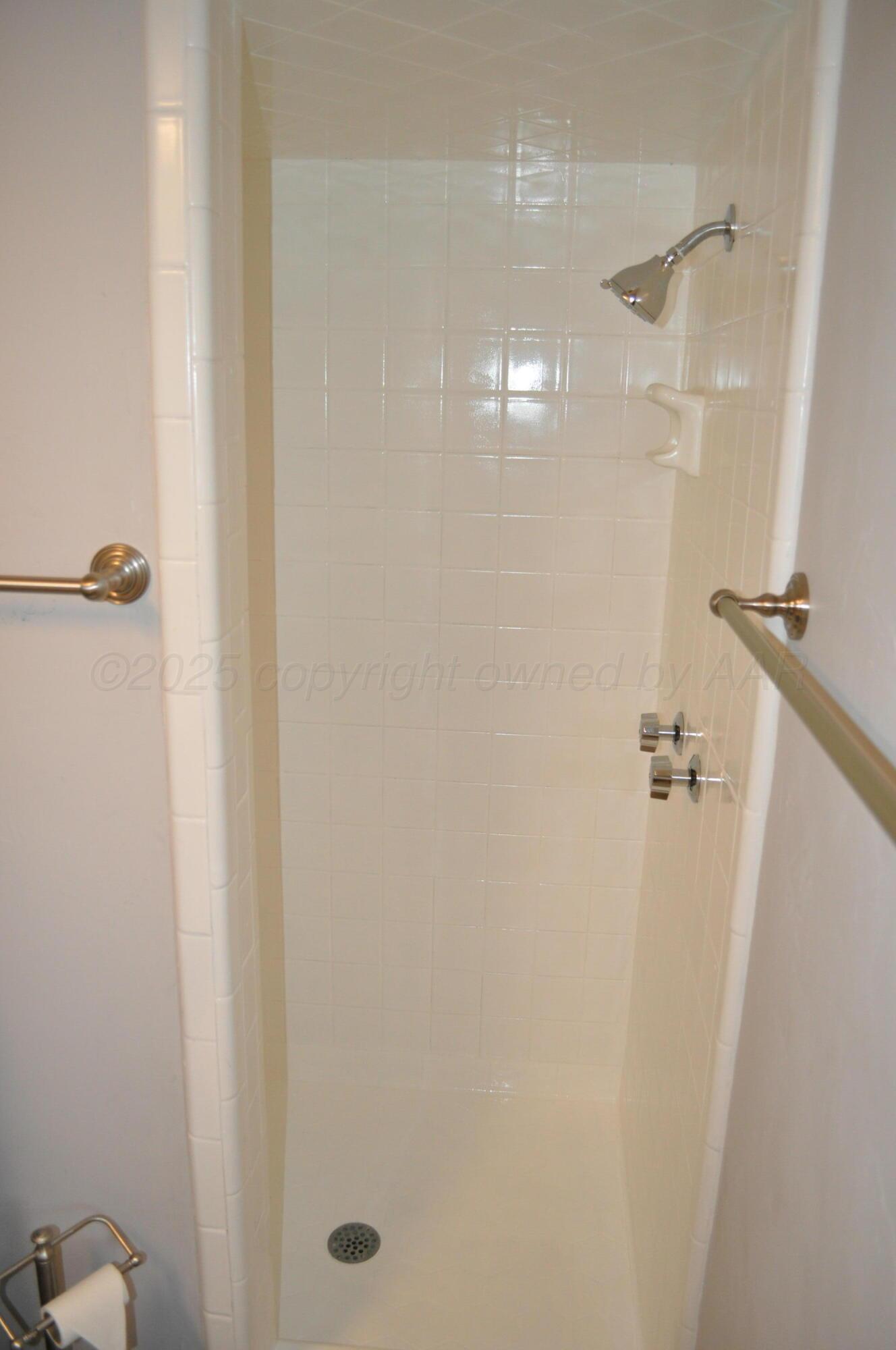 3411 Royal Road Amarillo, TX 79109 - Photo 23 of 26 Master bath
