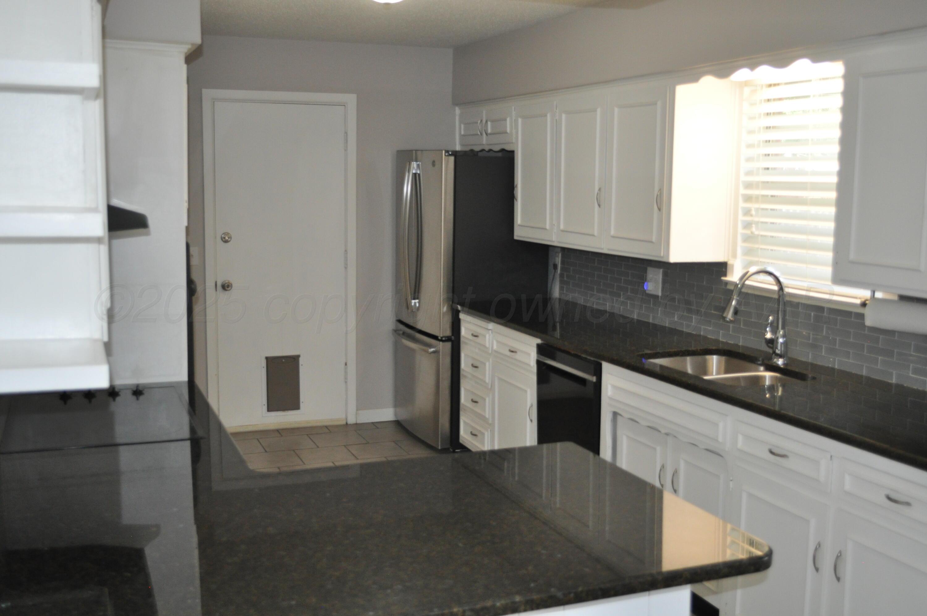 3411 Royal Road Amarillo, TX 79109 - Photo 9 of 26 Kitchen