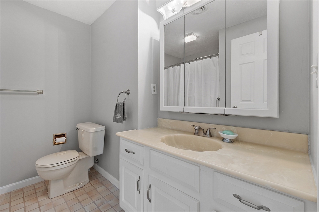 255 North Road, Unit 144 Chelmsford, MA 01824 - Photo 9 of 16