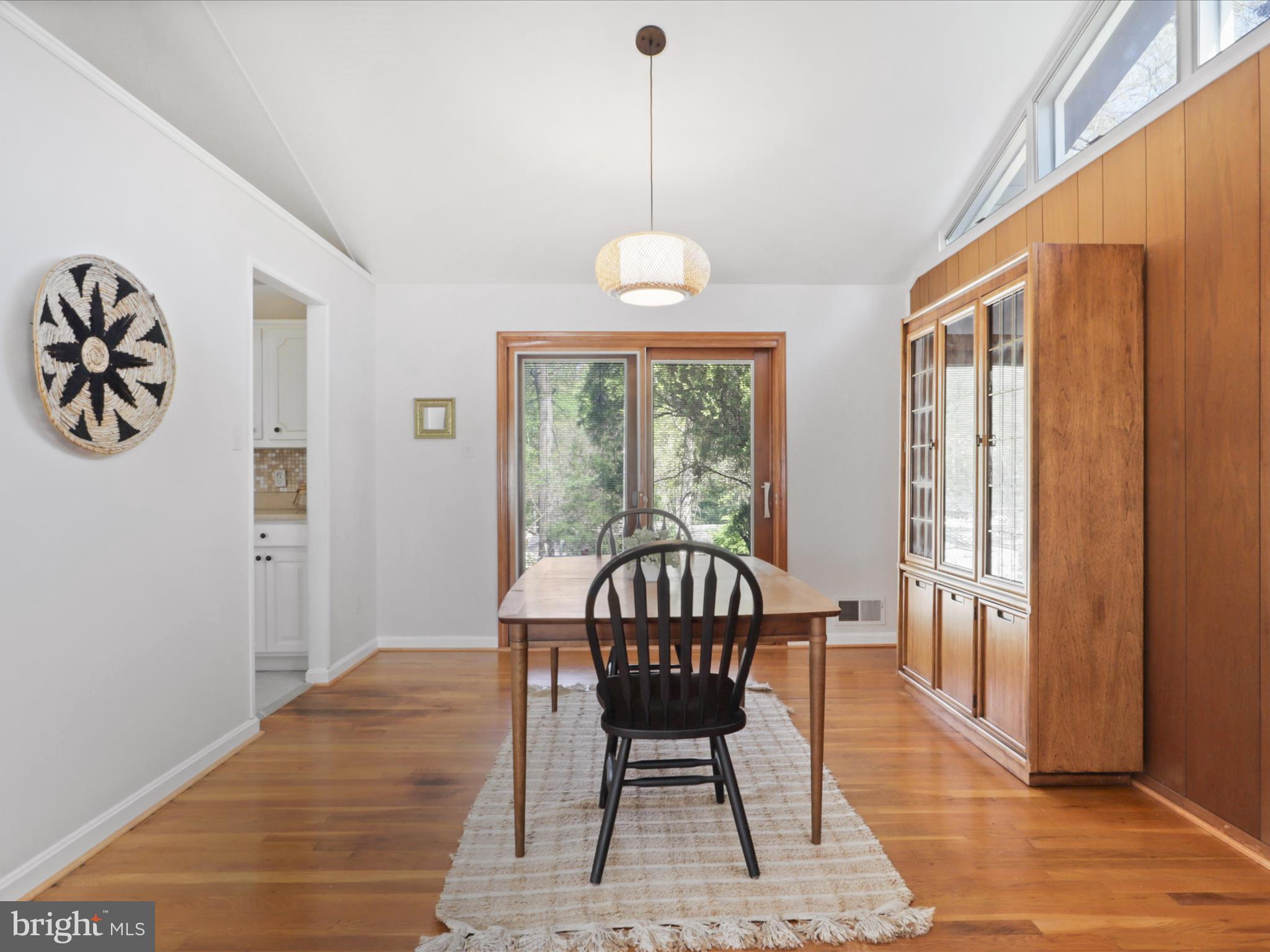 8456 Thames Street Springfield, VA 22151 - Photo 12 of 46 Dining Room