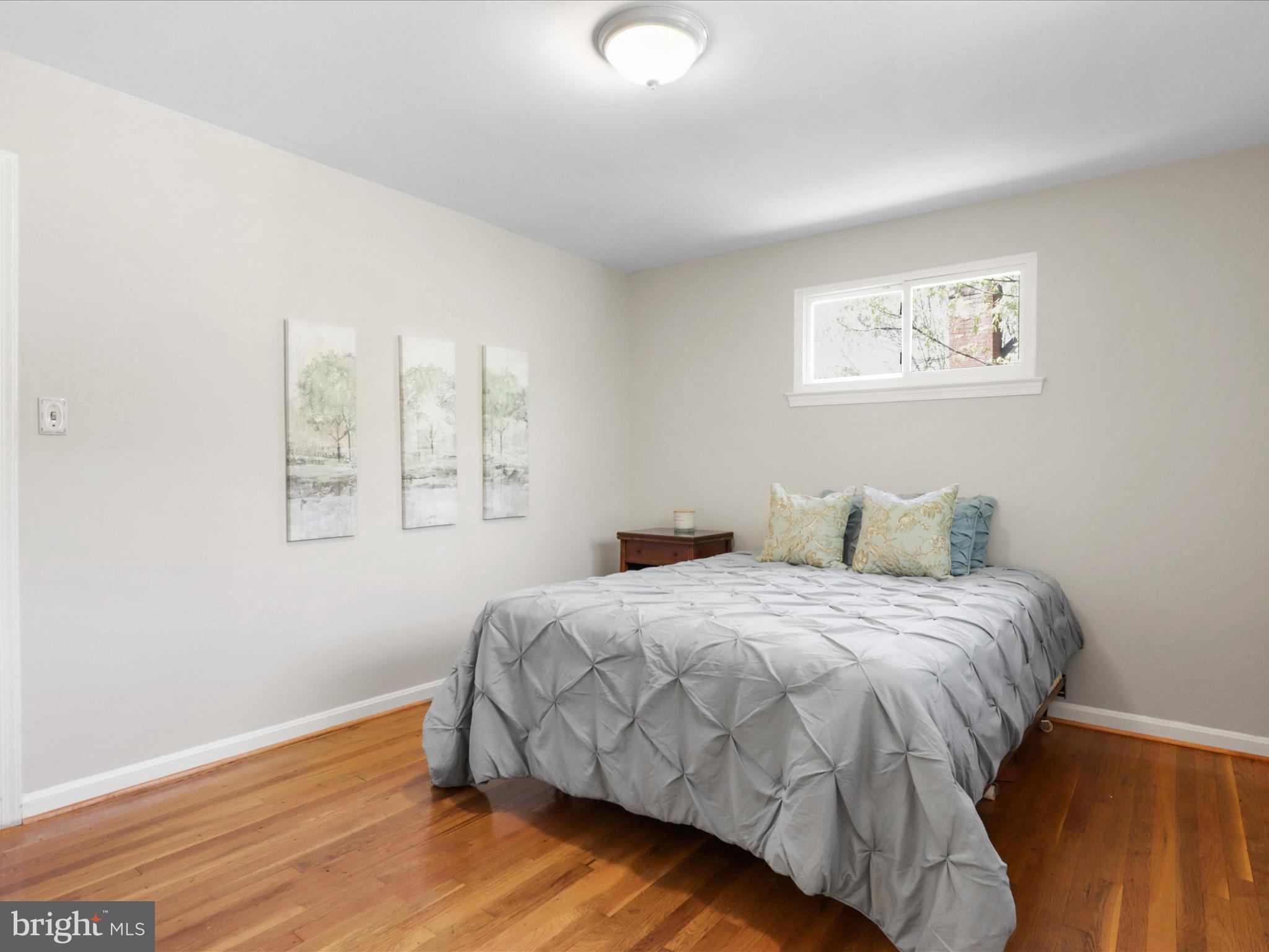 8456 Thames Street Springfield, VA 22151 - Photo 18 of 46 Primary Bedroom