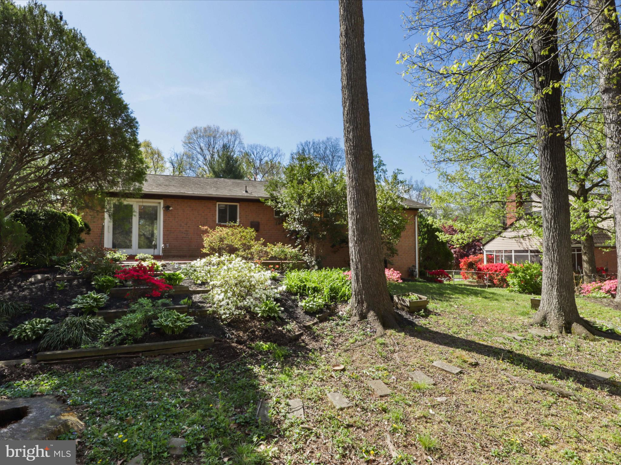 8456 Thames Street Springfield, VA 22151 - Photo 40 of 46 Rear Exterior