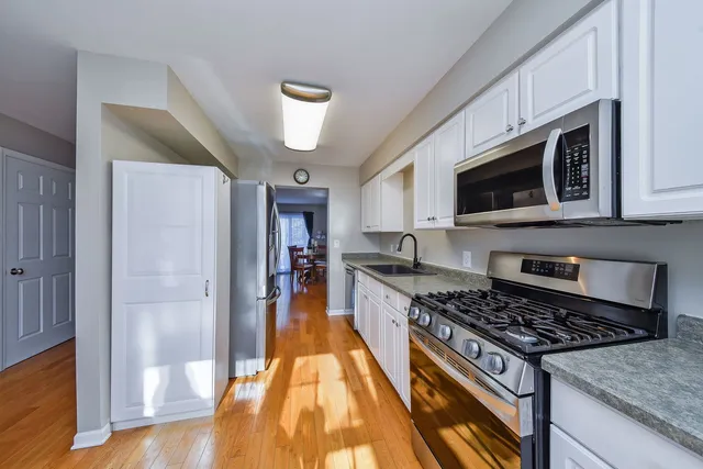 $320,000 | 1238 Alexandria Court, Geneva, IL 60134