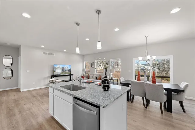 $374,990 | 1 Arlington Heights Way, Imperial, MO 63052