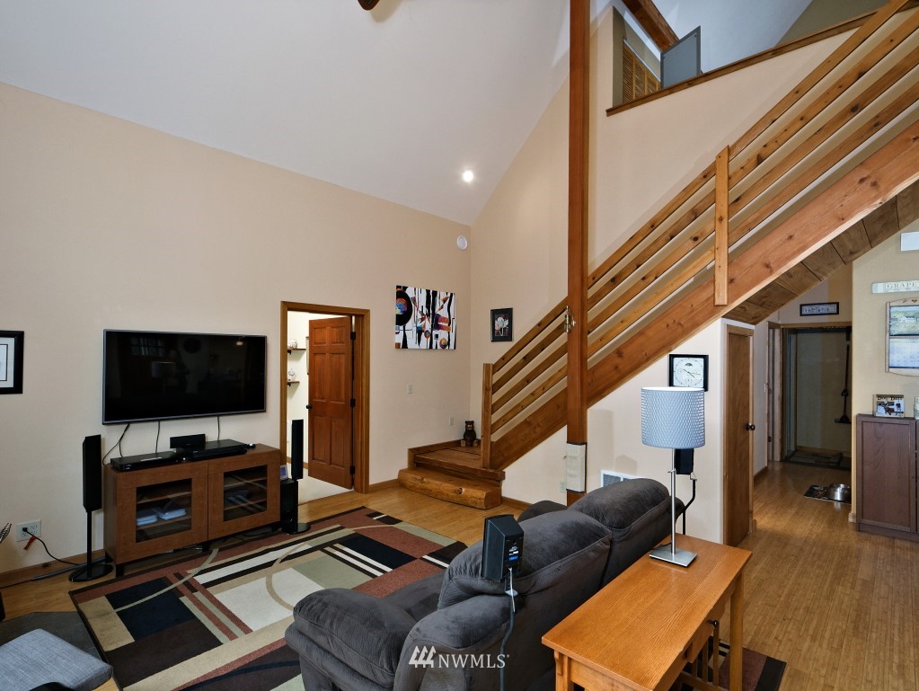 20 East Robbins Road Grapeview, WA 98546 - Photo 14 of 25 Gallery Image 14