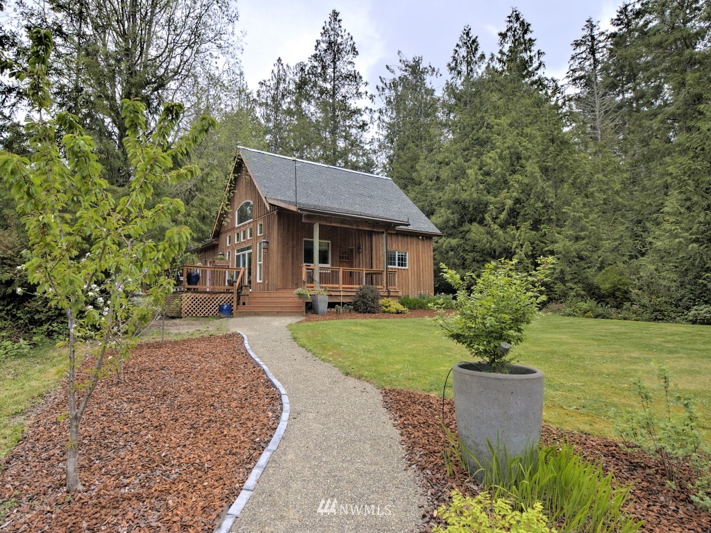 20 East Robbins Road Grapeview, WA 98546 - Photo 3 of 25 Gallery Image 3