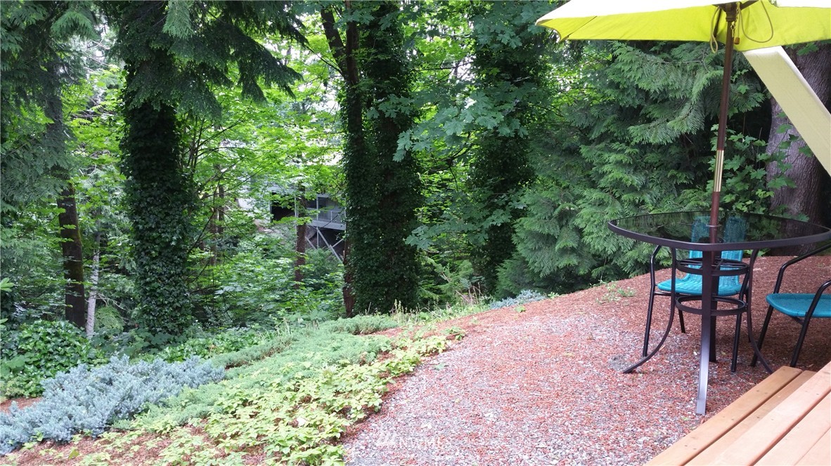 821 Edmonds Street Edmonds, WA 98020 - Photo 22 of 25