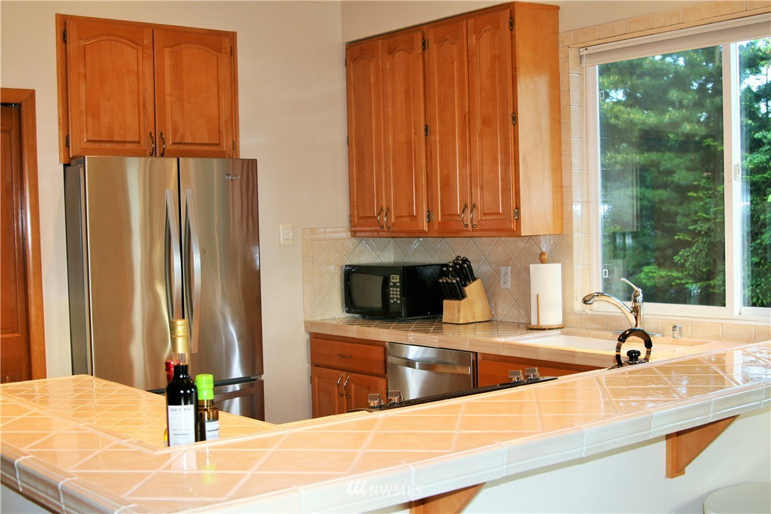 821 Edmonds Street Edmonds, WA 98020 - Photo 5 of 25