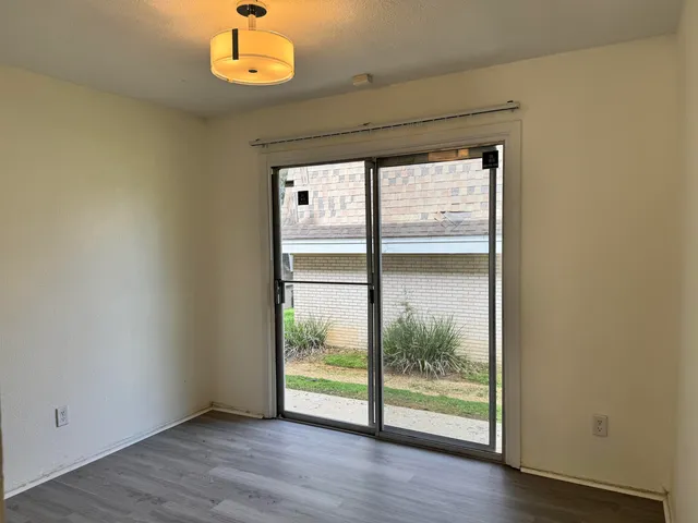 $95,000 | 2020 Continental Avenue, Unit 111, Tallahassee, FL 32304