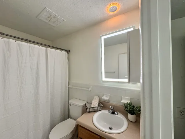 $95,000 | 2020 Continental Avenue, Unit 111, Tallahassee, FL 32304