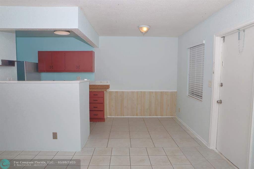 5881 Northeast 18th Avenue, Unit 2 Fort Lauderdale, FL 33334 - Photo 5 of 11