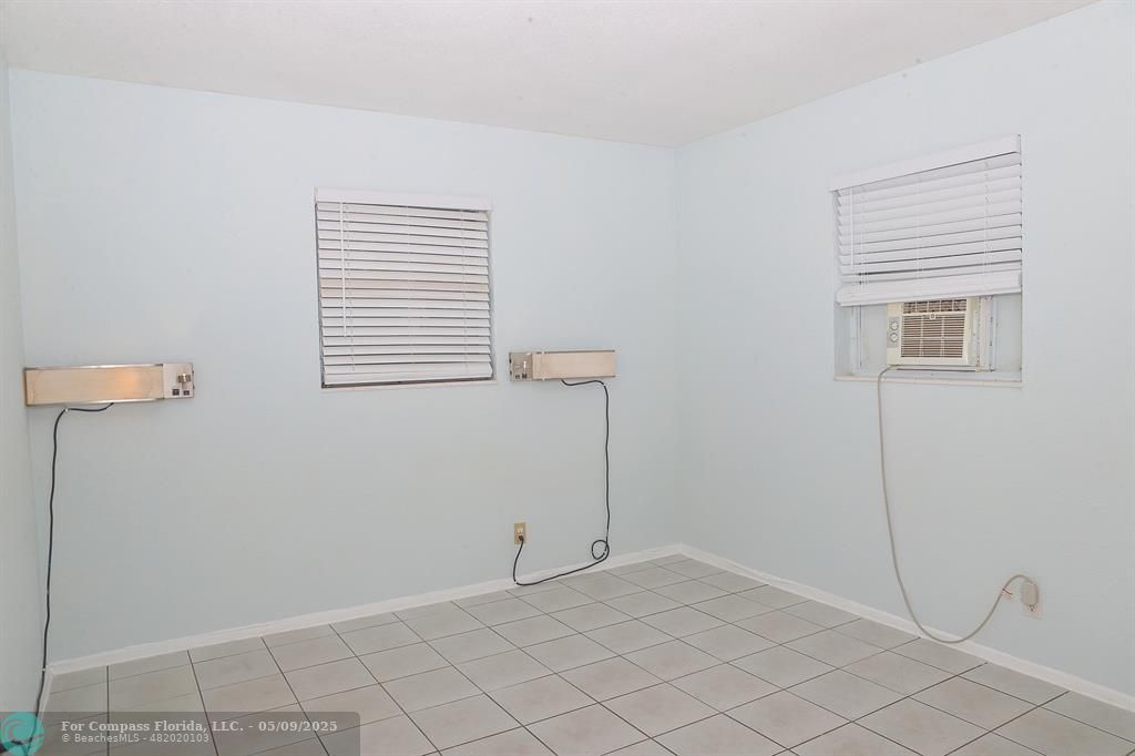 5881 Northeast 18th Avenue, Unit 2 Fort Lauderdale, FL 33334 - Photo 9 of 11