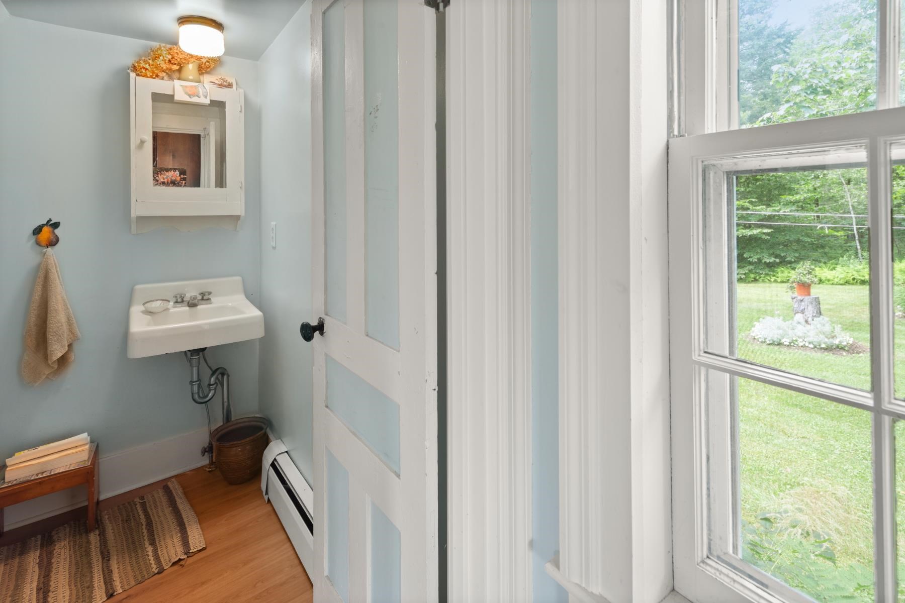 887 Downingsville Road Lincoln, VT 05443 - Photo 10 of 38 Gallery Image 10